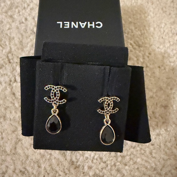 CHANEL CC Drop Earrings Black and Gold - Picture 3 of 11